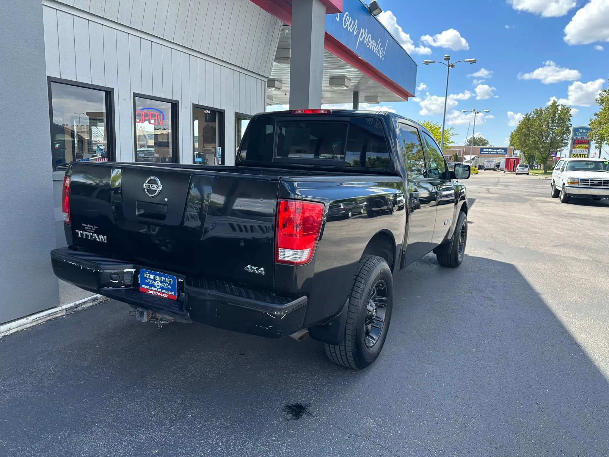 Used 2012 Nissan Titan S AWD/4WD image 20