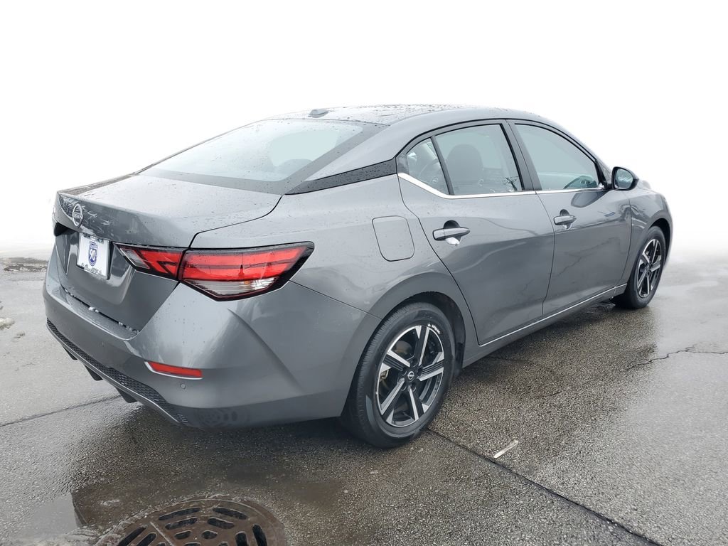 Used 2025 Nissan Sentra SV image 7