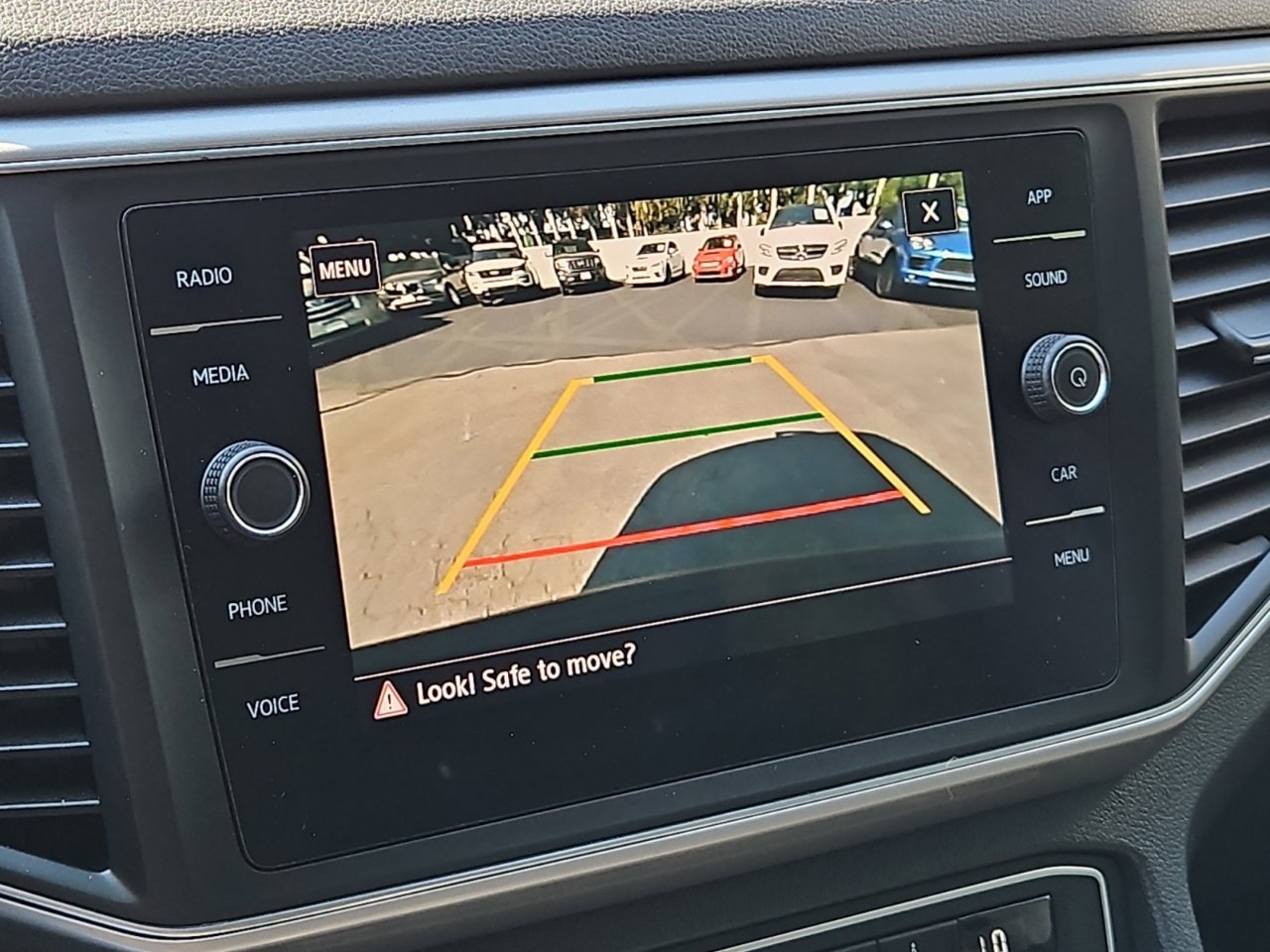 Used 2019 Volkswagen Atlas SE image 25