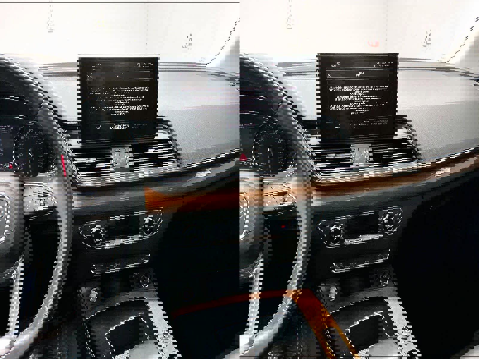 Used 2023 Audi Q5 2.0T Premium w/ Convenience Package image 9