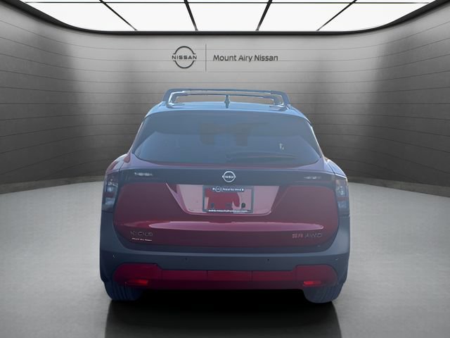 Used 2025 Nissan Kicks SR w/ SR Premium Package AWD/4WD image 5