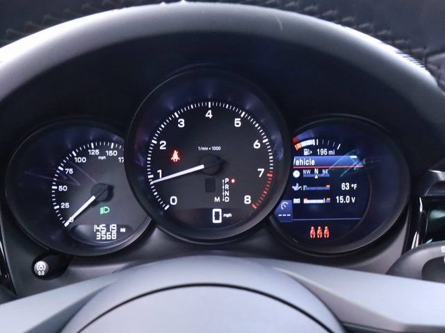 Certified 2024 Porsche Macan AWD/4WD image 18