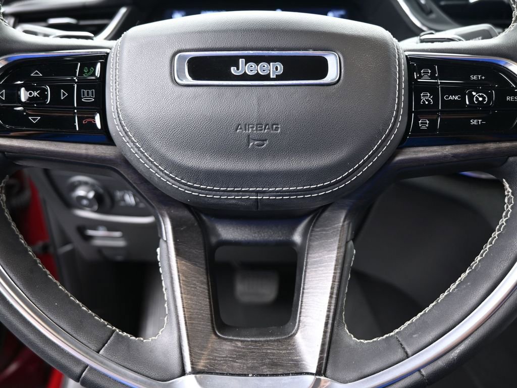 Used 2023 Jeep Grand Cherokee Overland w/ Luxury Tech Group IV image 33