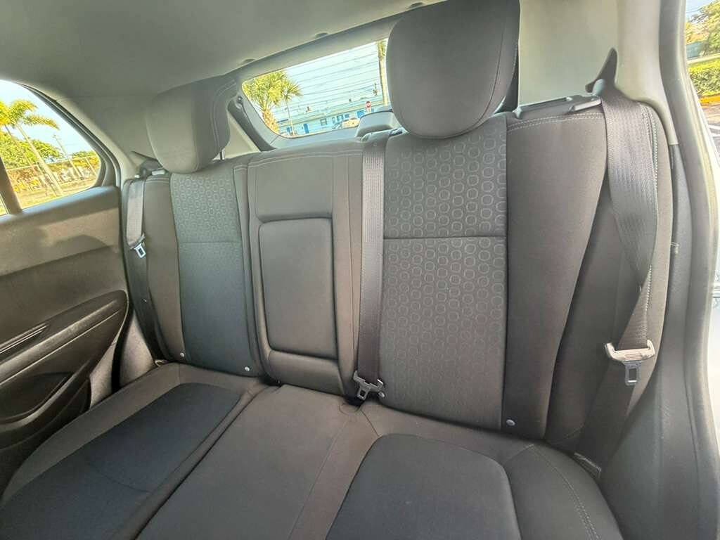 Used 2015 Chevrolet Trax LS FWD image 15