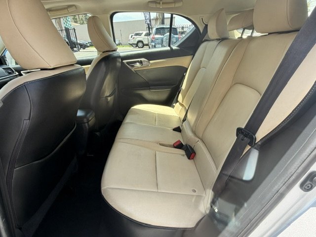 Used 2014 Lexus CT 200h FWD image 12