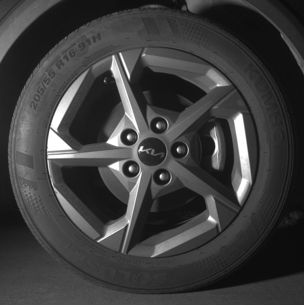 Used 2025 Kia K4 LXS image 13