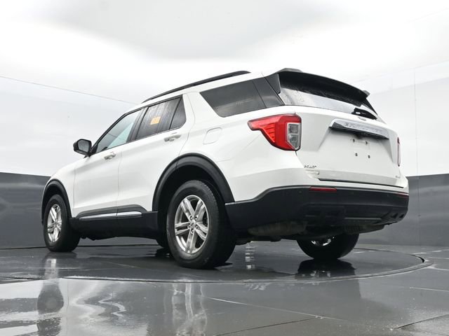 Used 2022 Ford Explorer XLT image 25
