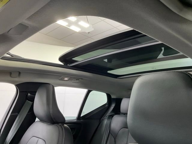 New 2026 Volvo XC40 B5 Plus w/ Protection Package Premier image 27