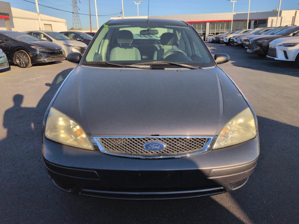 Used 2007 Ford Focus ZX4 Sedan FWD image 8