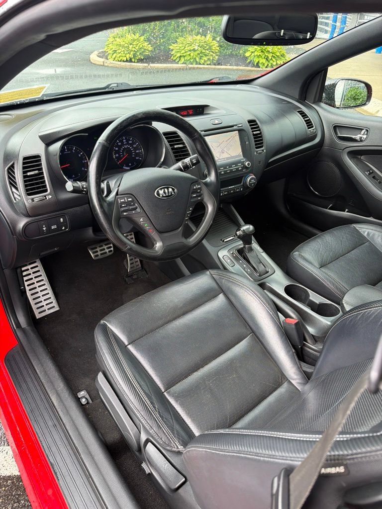Used 2016 Kia Forte Koup SX w/ SX Premium Package FWD image 3