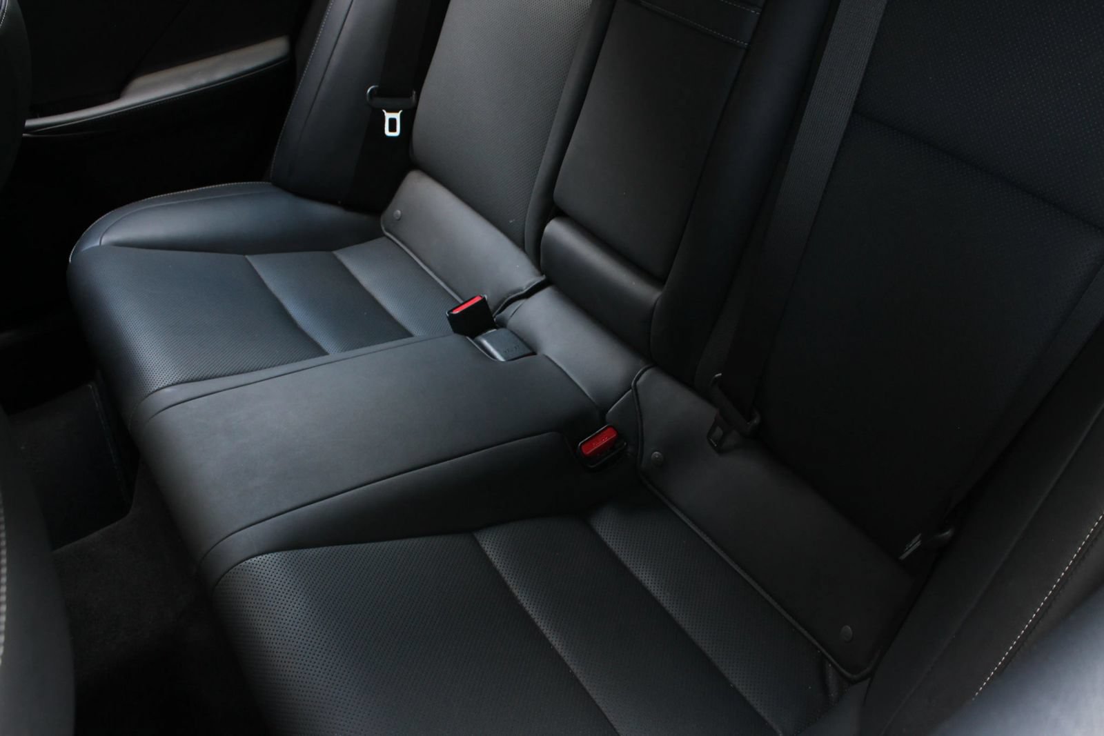 Used 2022 Lexus IS 300 AWD w/ Premium Package image 19
