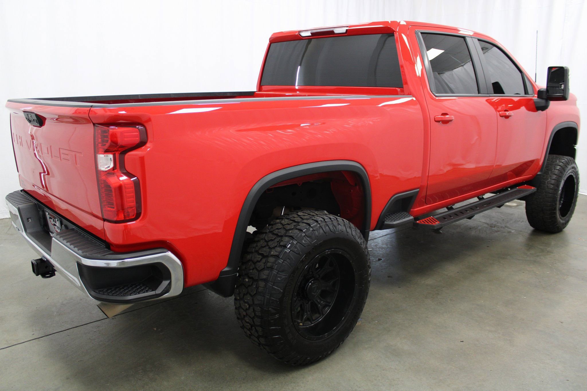Used 2025 Chevrolet Silverado 2500 LT image 6