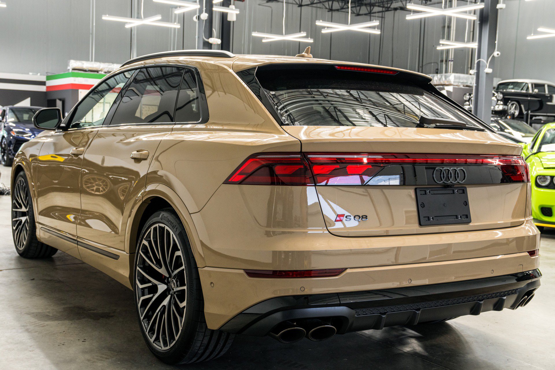 Used 2024 Audi SQ8 Prestige AWD/4WD image 6