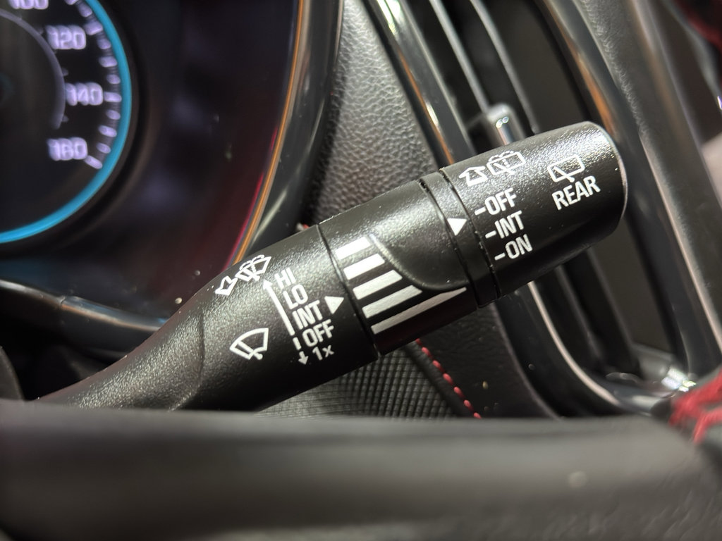 Used 2023 Chevrolet Equinox RS image 27