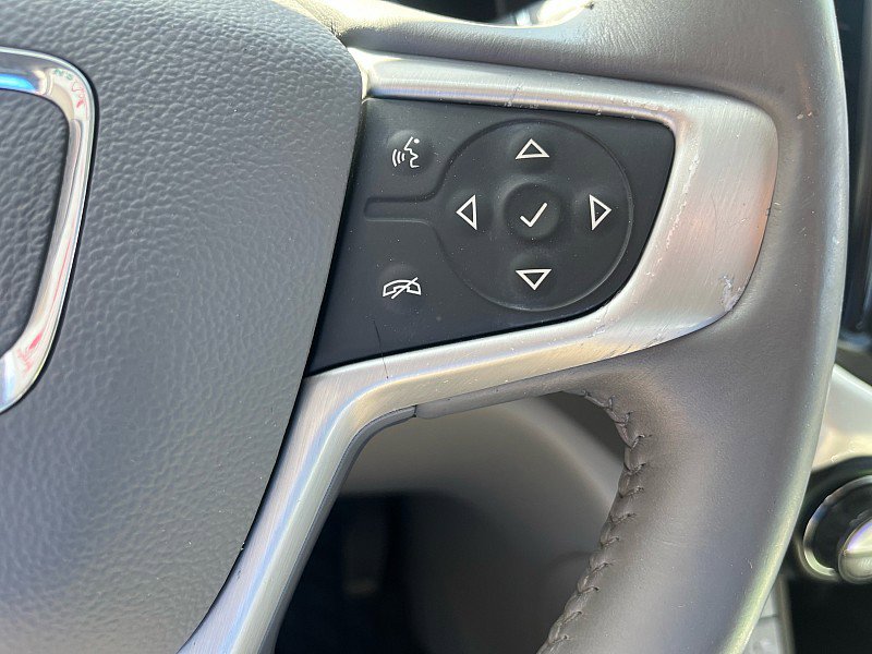 Used 2017 GMC Acadia SLE AWD/4WD image 32