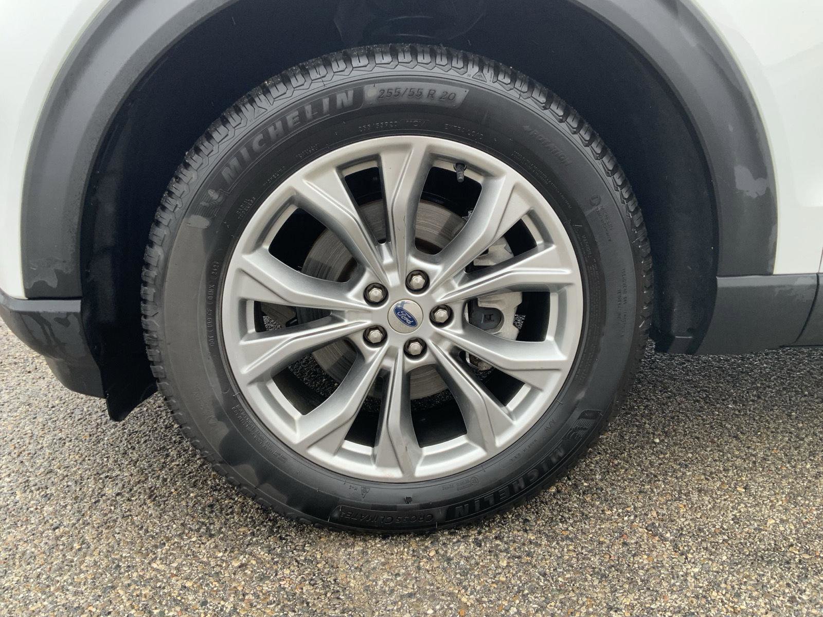 Used 2022 Ford Explorer Limited AWD/4WD image 21