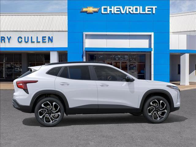 New 2026 Chevrolet Trax RS w/ Sunroof Package FWD image 5