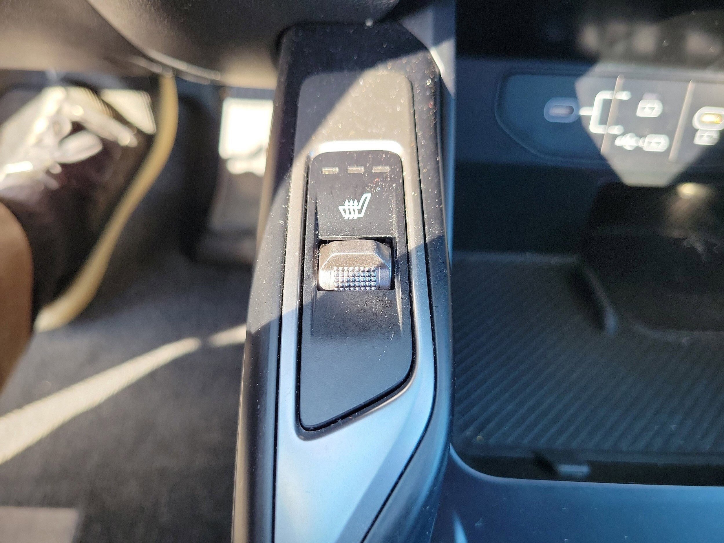 Used 2024 Kia Sorento S image 25