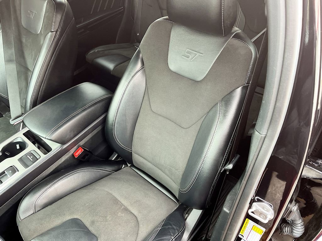 Used 2023 Ford Edge ST AWD/4WD image 21