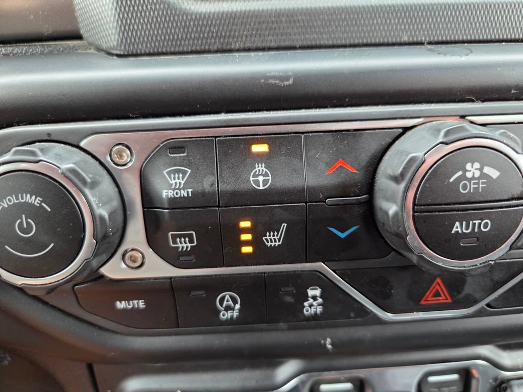 Used 2021 Jeep Gladiator Sport AWD/4WD image 14