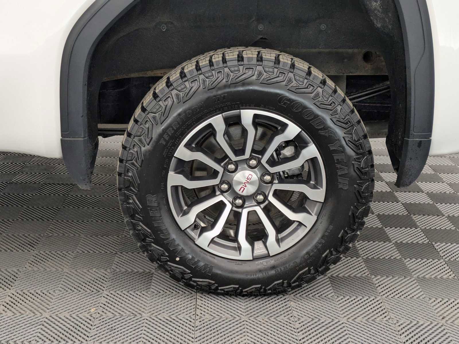 Used 2019 GMC Sierra 1500 AT4 image 15