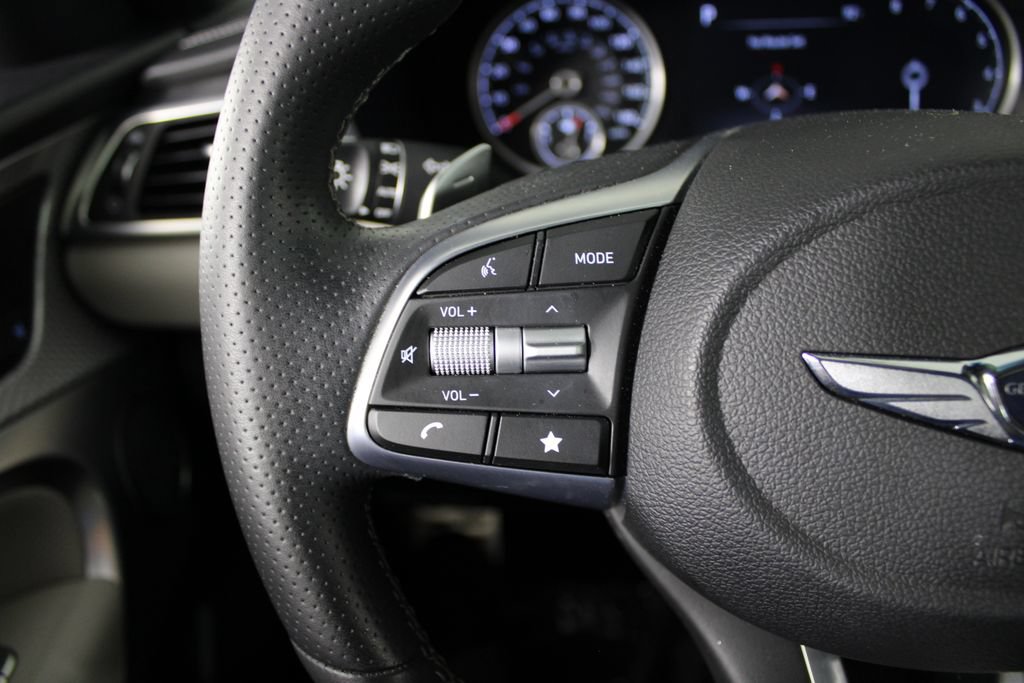 Used 2023 Genesis G70 2.0T w/ Sport Prestige Package RWD image 24