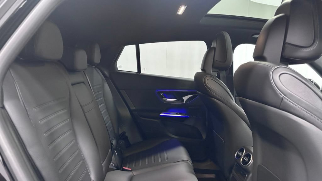 Certified 2025 Mercedes-Benz GLC 300 4MATIC image 25