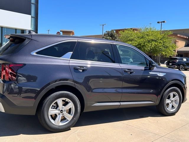 Used 2026 Kia Sorento LX FWD image 15