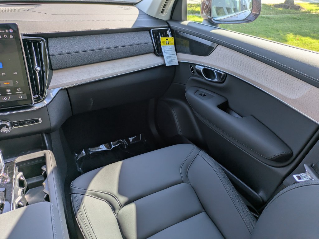 New 2027 Volvo XC90 B6 Plus AWD/4WD image 16