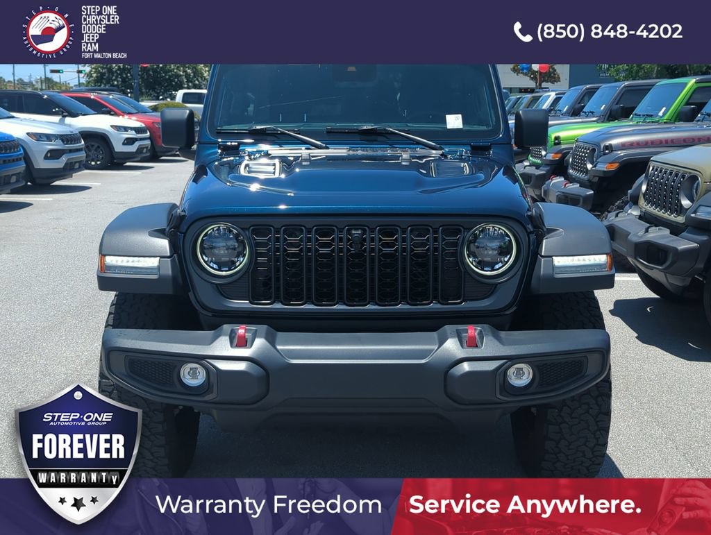 Used 2025 Jeep Wrangler Unlimited Rubicon w/ Convenience Group AWD/4WD image 9
