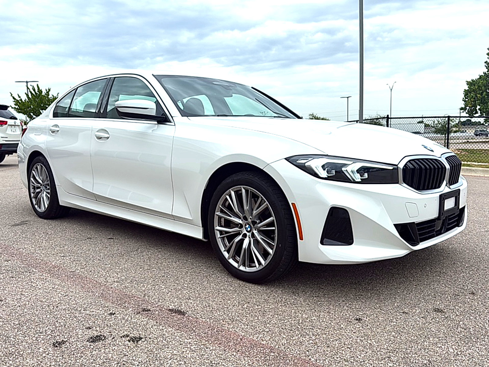 Used 2024 BMW 330i Sedan w/ Premium Package RWD image 3