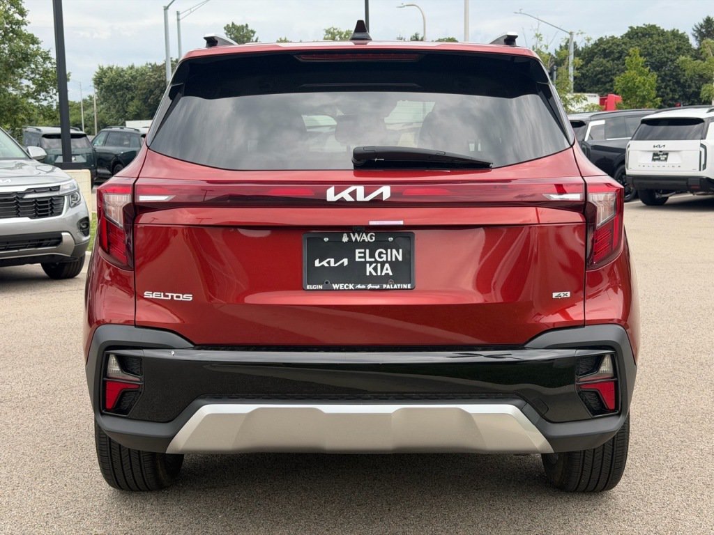 Used 2024 Kia Seltos S AWD/4WD image 4