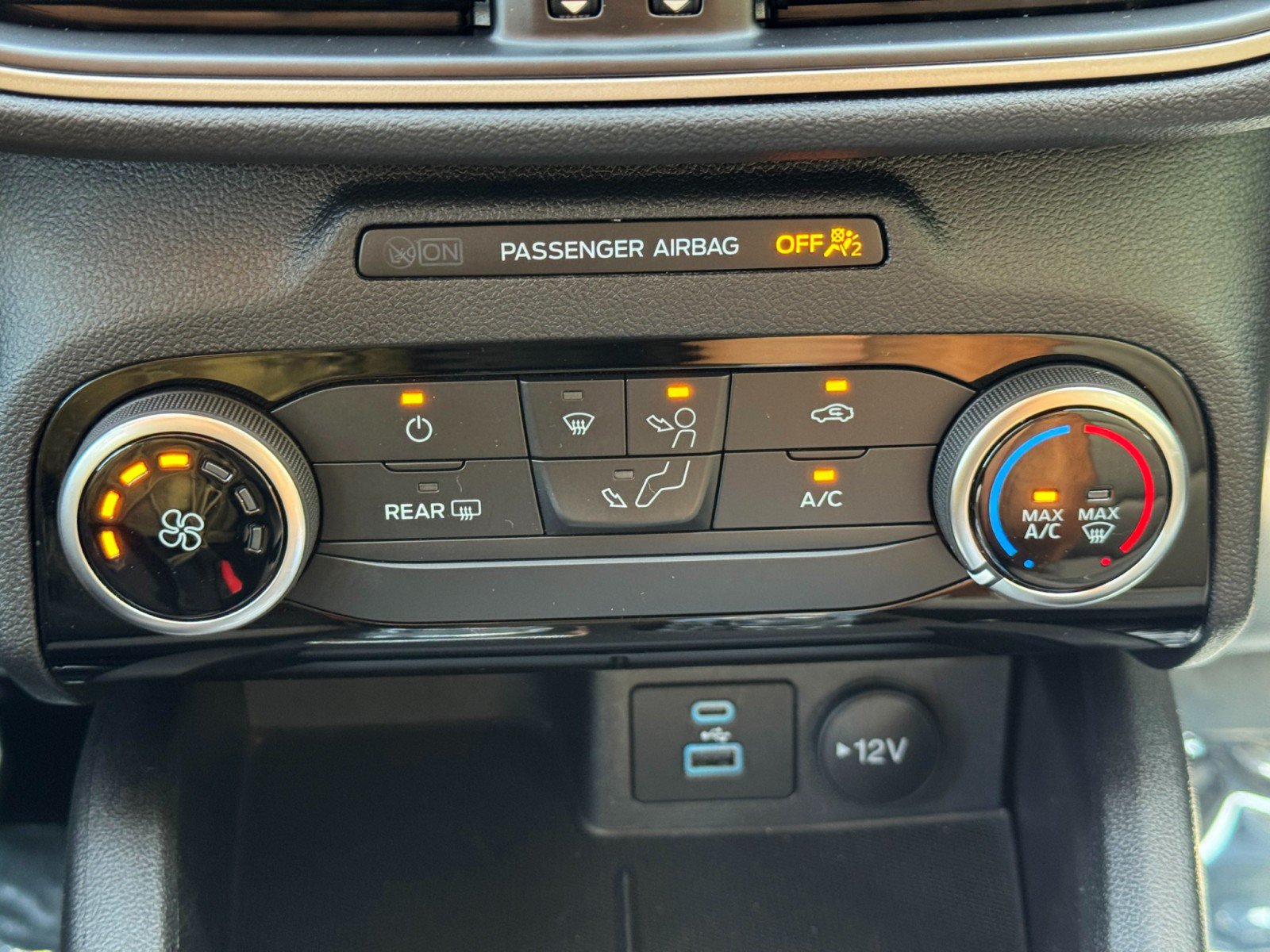 Used 2022 Ford Escape S AWD/4WD image 25