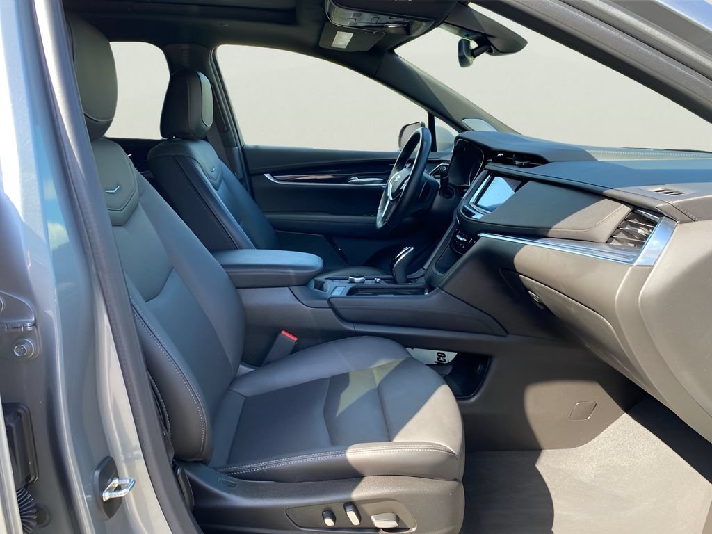Certified 2024 Cadillac XT5 Premium Luxury AWD/4WD image 17