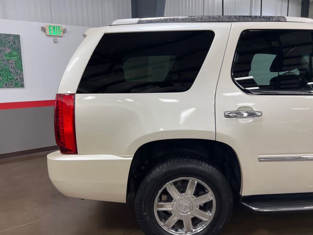 Used 2007 Cadillac Escalade AWD w/ Climate Package image 65