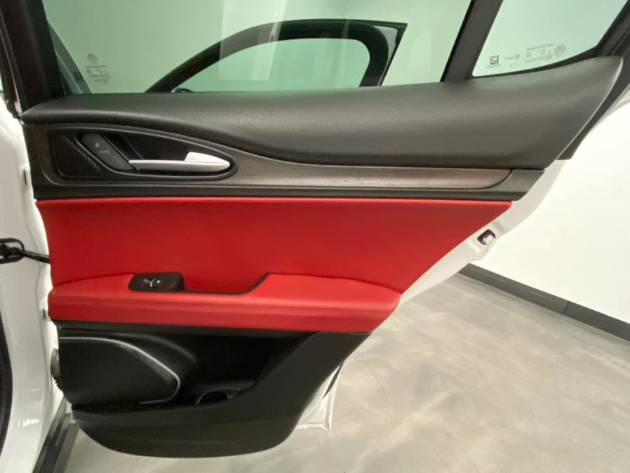 Used 2019 Alfa Romeo Stelvio Ti image 50
