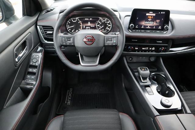 Certified 2025 Nissan Rogue SV image 17