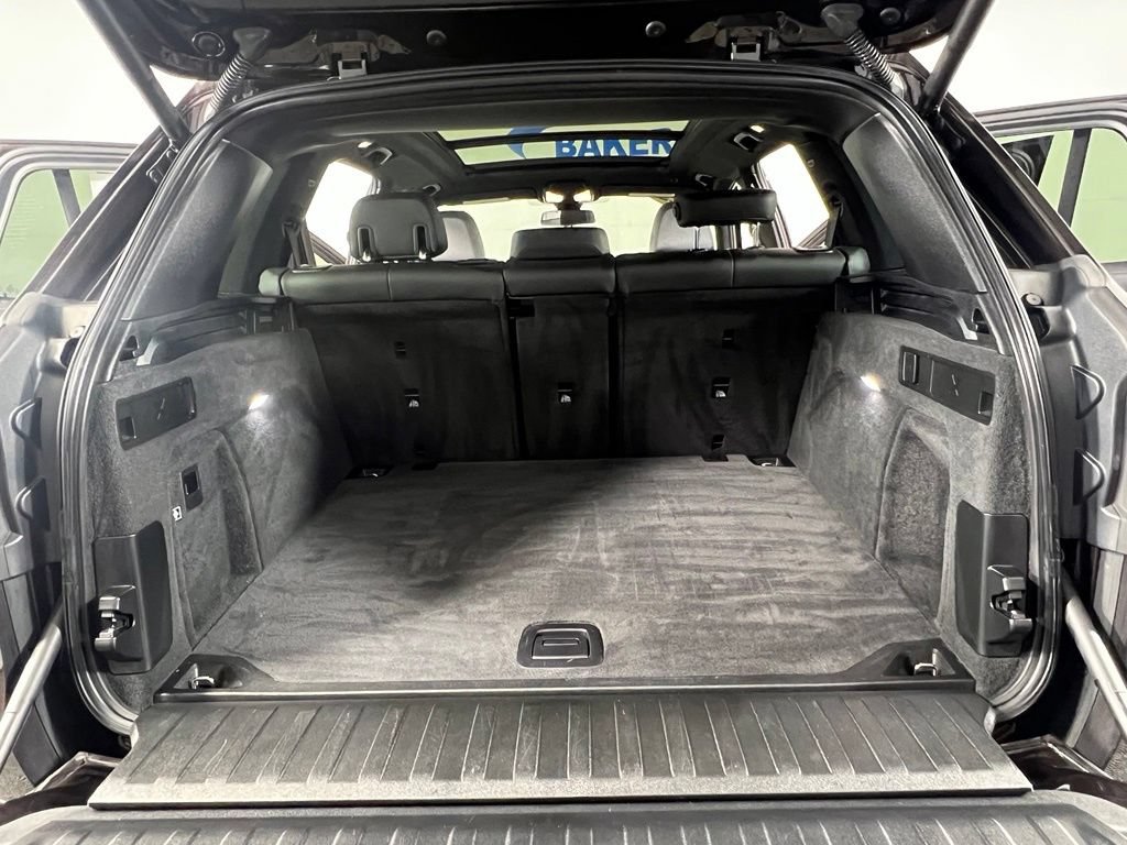 Used 2022 BMW X5 xDrive40i w/ Premium Package AWD/4WD image 14