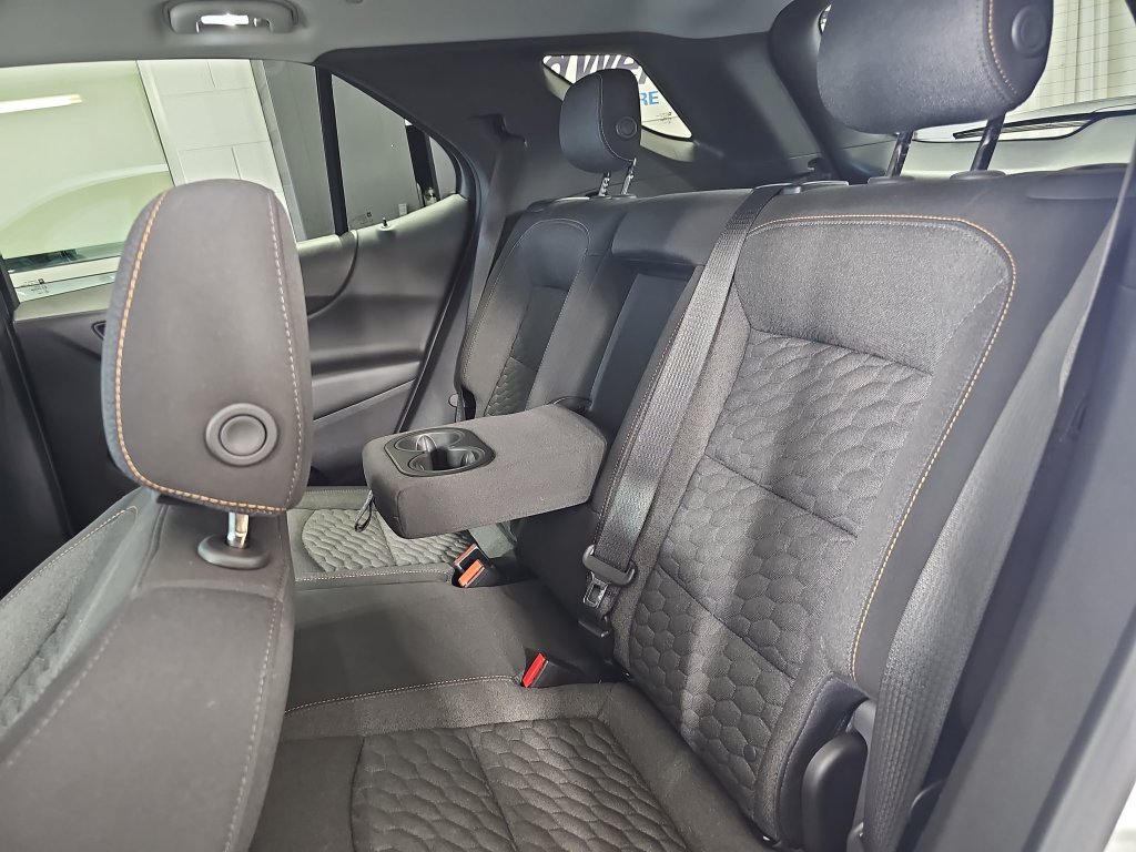Used 2019 Chevrolet Equinox LT w/ Driver Convenience Package FWD image 18