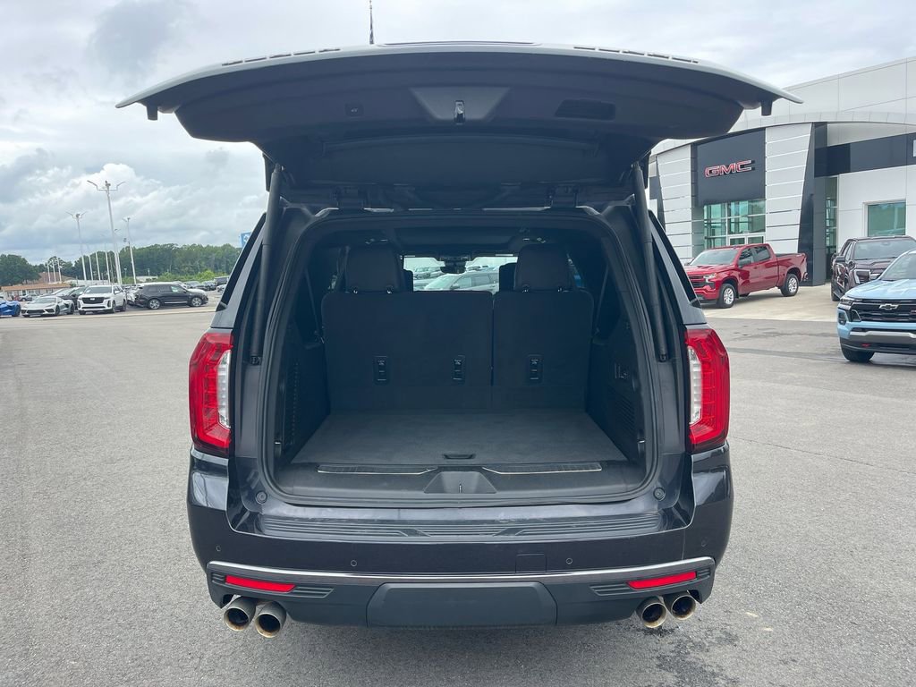 Used 2023 GMC Yukon XL Denali Ultimate image 31