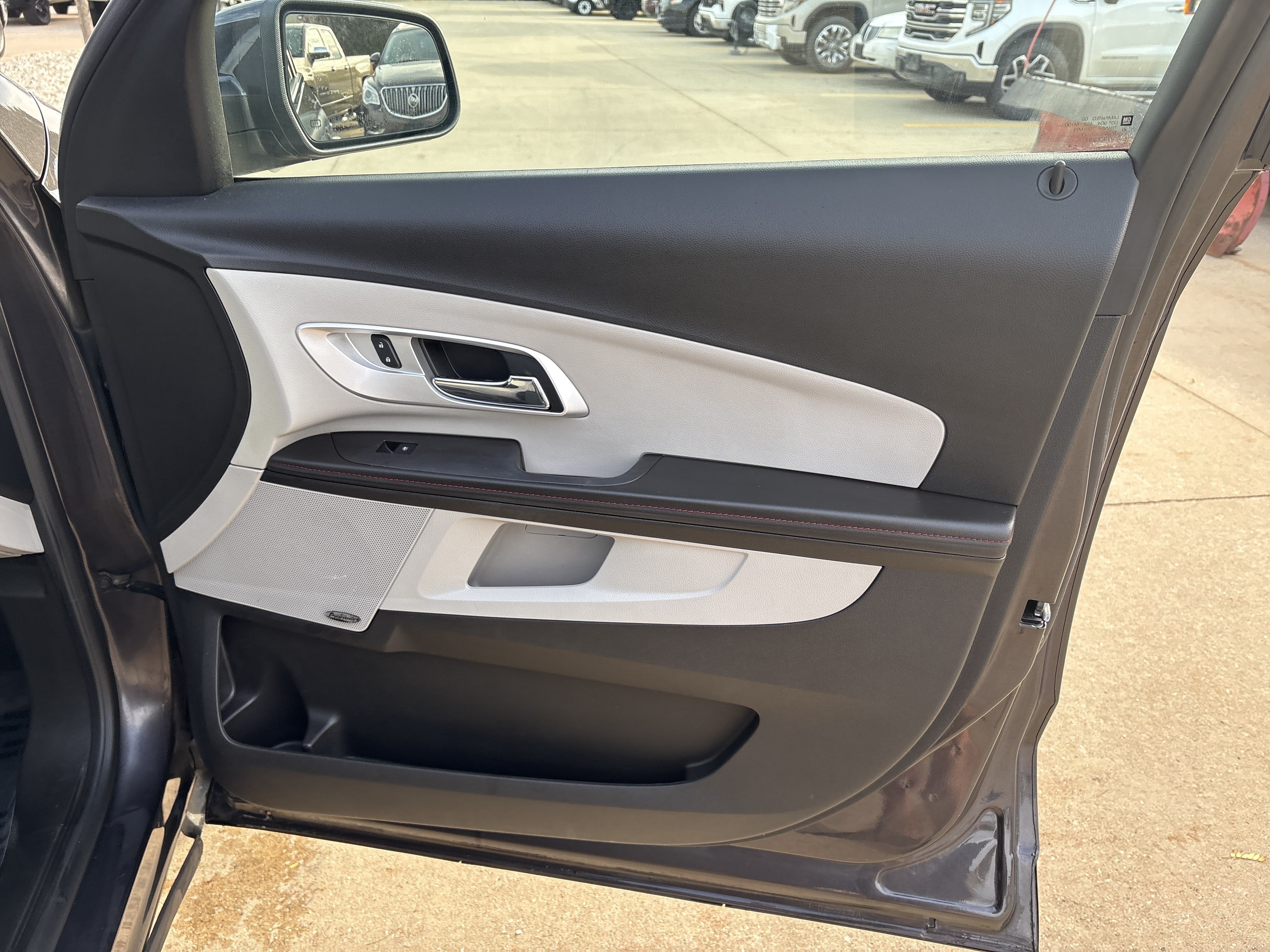 Used 2015 Chevrolet Equinox LT w/ Power Convenience Package FWD image 17