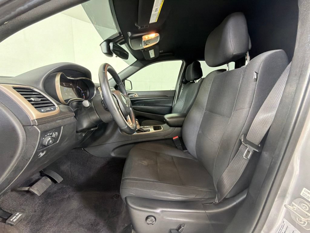 Used 2017 Jeep Grand Cherokee Laredo w/ Quick Order Package 2BE RWD image 25