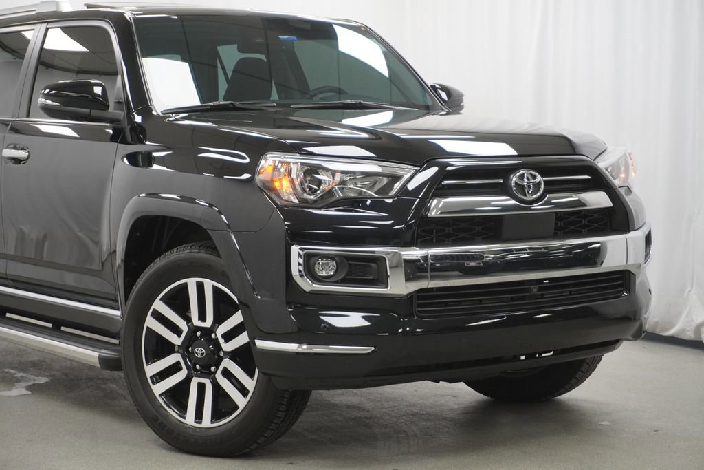Used 2024 Toyota 4Runner Limited AWD/4WD image 3