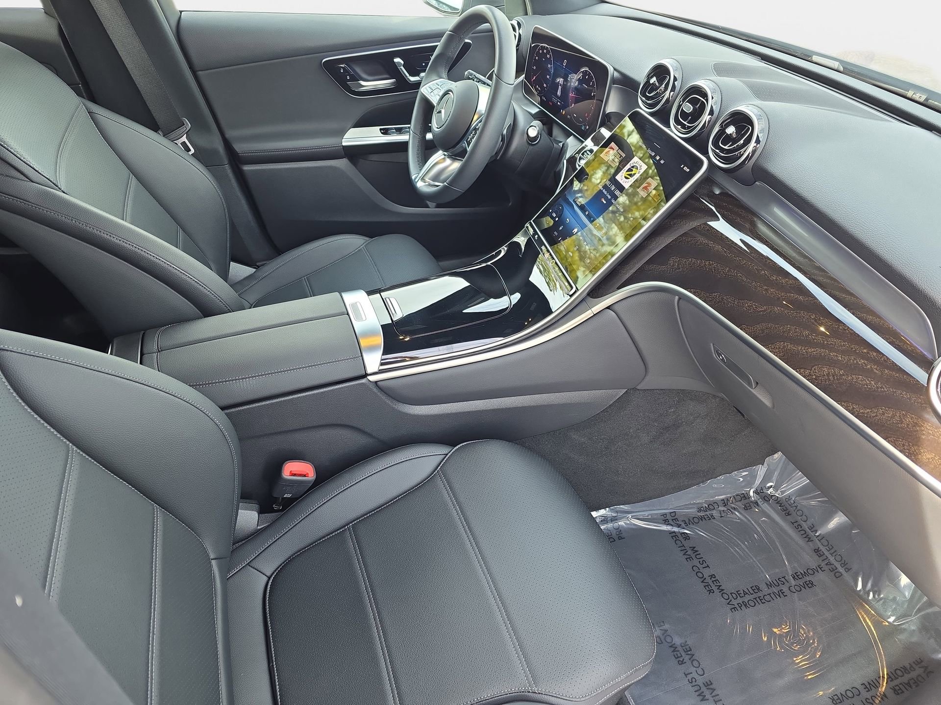 Certified 2025 Mercedes-Benz GLC 300 4MATIC image 10