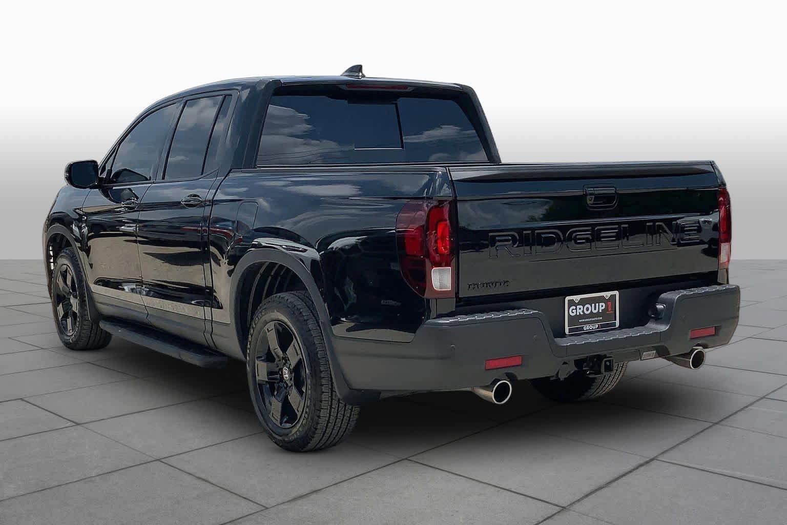 Used 2026 Honda Ridgeline Black Edition image 11