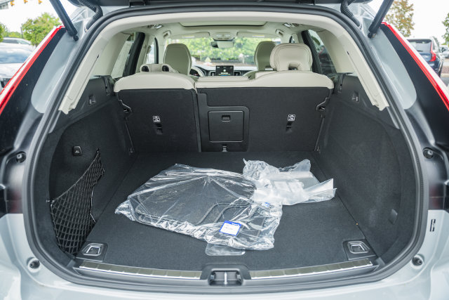 New 2026 Volvo XC60 B5 Ultra w/ Climate Package AWD/4WD image 10