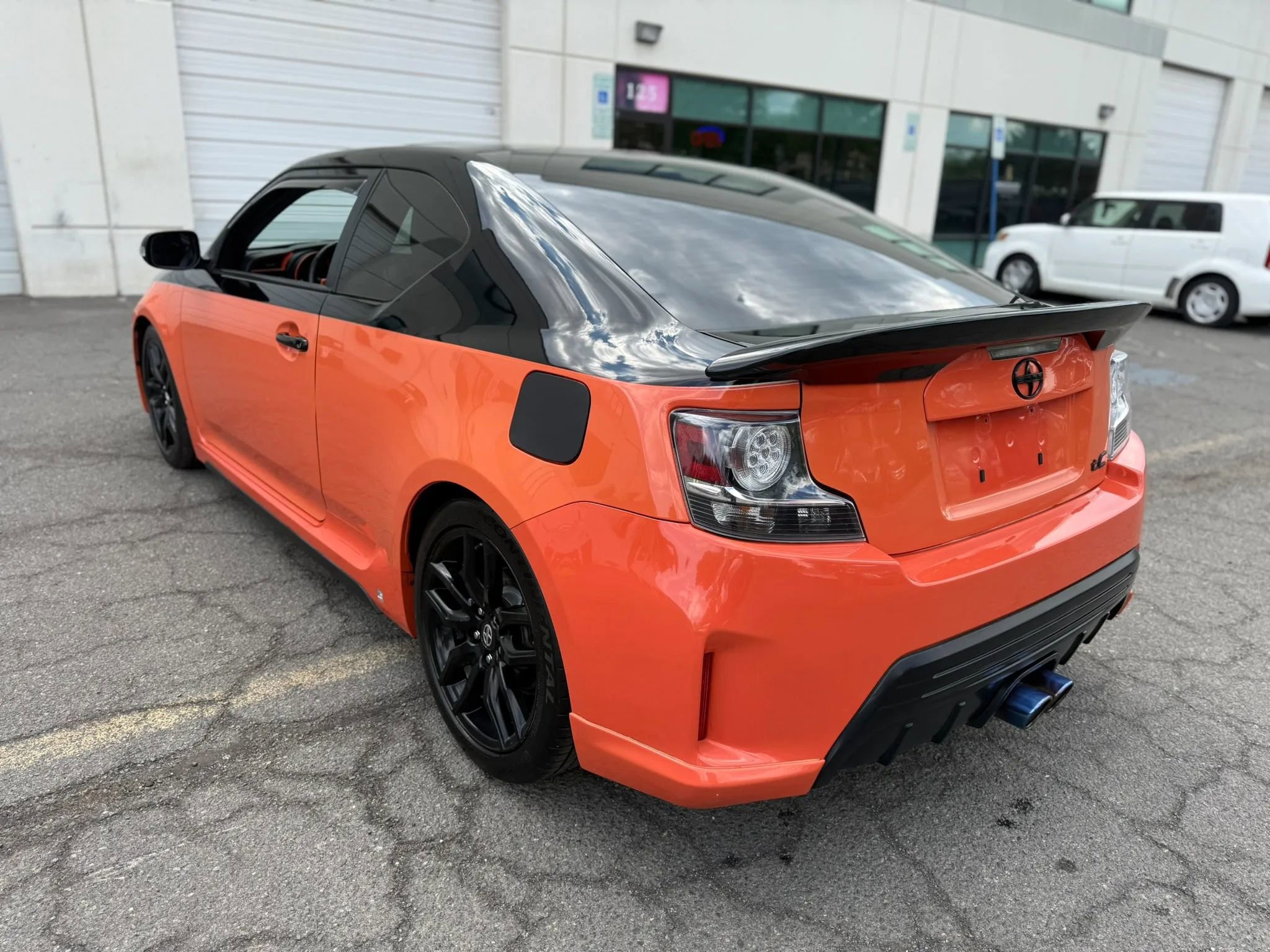 Used 2015 Scion tC image 8