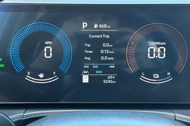 Certified 2026 Hyundai Santa Fe SE image 23