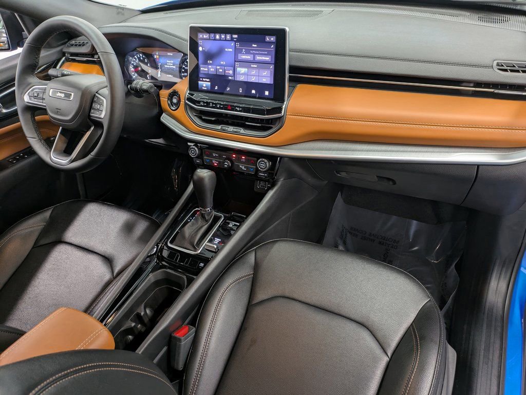 Used 2024 Jeep Compass Limited image 30