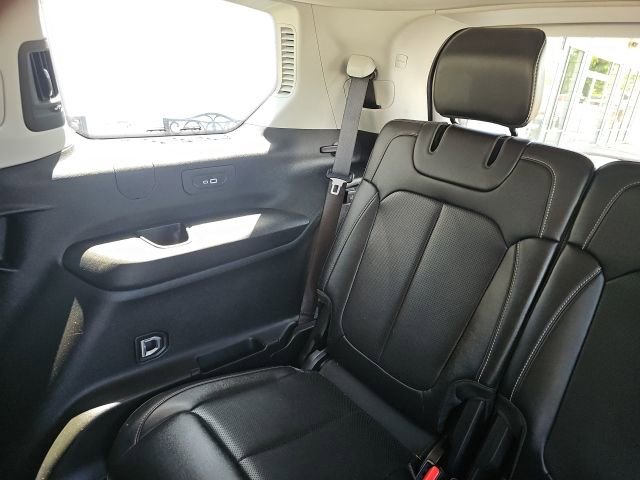 Used 2022 Jeep Grand Cherokee L Limited w/ Luxury Tech Group II AWD/4WD image 8